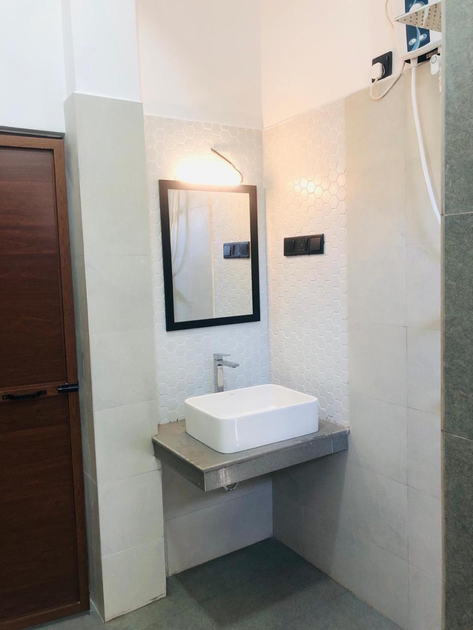 Weligama Bay House Hotel Ngoại thất bức ảnh
